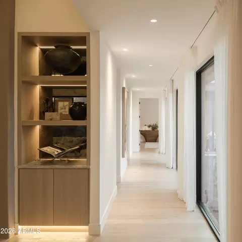 Entry Way - 5970 N Echo Canyon Dr, Phoenix, AZ 85018 photo 2 of 2