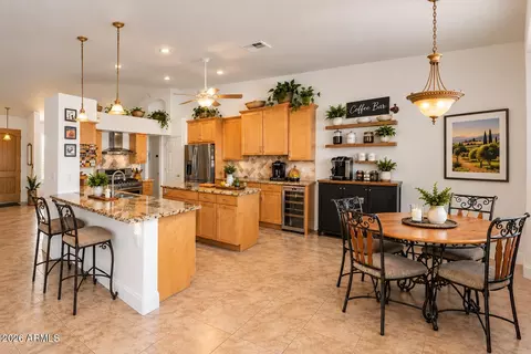 Kitchen - 7134 E Lobo Ave, Mesa, AZ 85209 photo 2 of 2