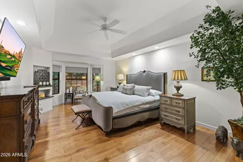 Bedroom - 610 W Glenn Dr, Phoenix, AZ 85021 photo 1 of 4