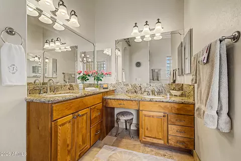Bath - 1111 S Deer Run Ct, Apache Junction, AZ 85119 photo 1 of 2