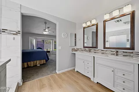Bath - 762 S Bahama Dr, Gilbert, AZ 85296 photo 1 of 5