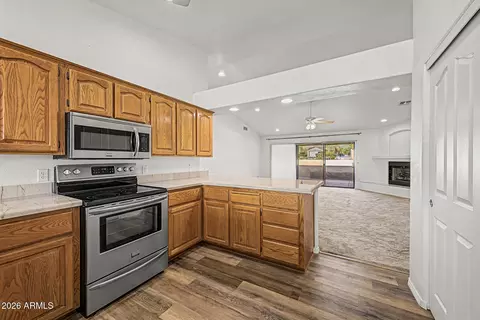 Kitchen - 5674 E 3rd Ave, Apache Junction, AZ 85119 photo 5 of 6