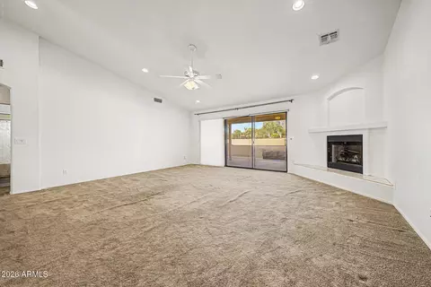 Living - 5674 E 3rd Ave, Apache Junction, AZ 85119 photo 2 of 4