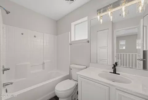 Bath - 1841 E Del Rio St, Gilbert, AZ 85295 photo 3 of 3