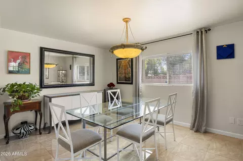 Dining - 4329 N 35th St, Phoenix, AZ 85018 photo 1 of 1