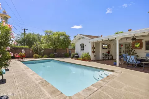 Exterior - 4329 N 35th St, Phoenix, AZ 85018 photo 9 of 11