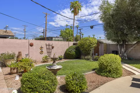 Exterior - 4329 N 35th St, Phoenix, AZ 85018 photo 10 of 11