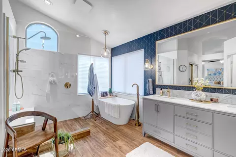 Bath - 1921 E Heather Ave, Gilbert, AZ 85234 photo 3 of 6