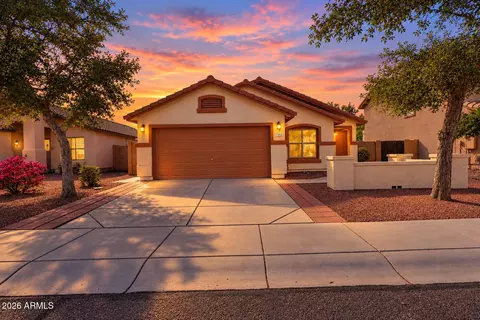 Exterior - 7252 S 252nd Ln, Buckeye, AZ 85326 photo 6 of 7
