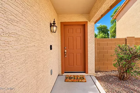 Exterior - 7252 S 252nd Ln, Buckeye, AZ 85326 photo 2 of 7