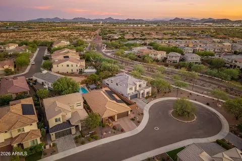 View/Area - 3211 E Bryce Ln, Phoenix, AZ 85050 photo 7 of 9