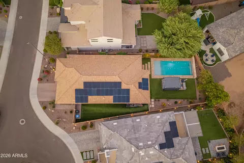 View/Area - 3211 E Bryce Ln, Phoenix, AZ 85050 photo 1 of 9