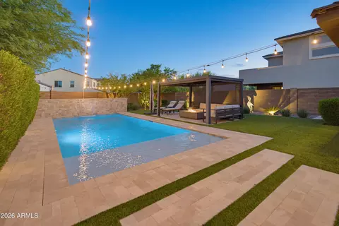 Exterior - 3211 E Bryce Ln, Phoenix, AZ 85050 photo 4 of 11