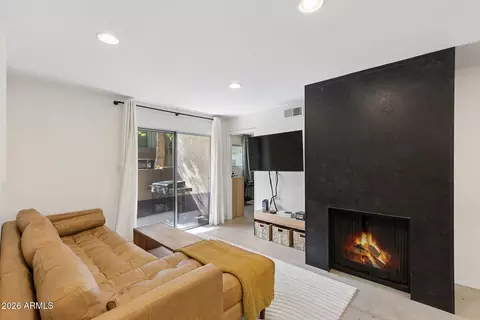 Living - 5525 E Thomas Rd #R9, Phoenix, AZ 85018 photo 2 of 4