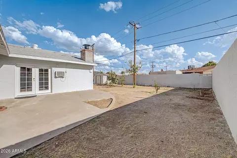 Exterior - 5509 W Avalon Dr, Phoenix, AZ 85031 photo 2 of 5