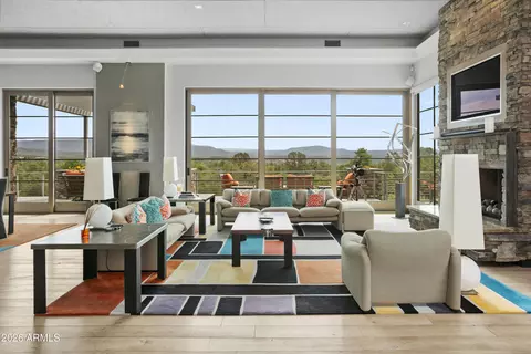 Living - 511 N Grapevine Dr, Payson, AZ 85541 photo 1 of 3