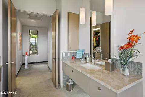 Bath - 511 N Grapevine Dr, Payson, AZ 85541 photo 2 of 5