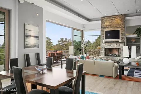 Dining - 511 N Grapevine Dr, Payson, AZ 85541 photo 2 of 2