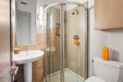 Bath - 511 N Grapevine Dr, Payson, AZ 85541 photo 4 of 5