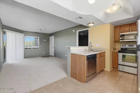 Living - 1720 E Thunderbird Rd #2046, Phoenix, AZ 85022 photo 4 of 4