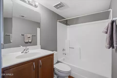 Bath - 1720 E Thunderbird Rd #2046, Phoenix, AZ 85022 photo 1 of 2