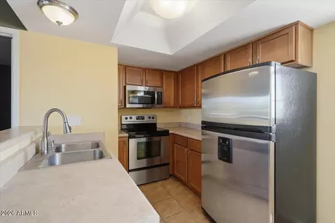 Kitchen - 1720 E Thunderbird Rd #2046, Phoenix, AZ 85022 photo 2 of 3