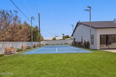 Exterior - 6050 E Hollyhock St, Phoenix, AZ 85018 photo 10 of 11