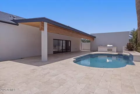 Exterior - 6050 E Hollyhock St, Phoenix, AZ 85018 photo 9 of 11
