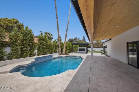 Exterior - 6050 E Hollyhock St, Phoenix, AZ 85018 photo 6 of 11