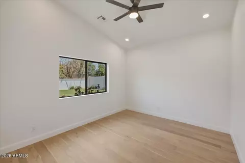 Bedroom - 6050 E Hollyhock St, Phoenix, AZ 85018 photo 4 of 5