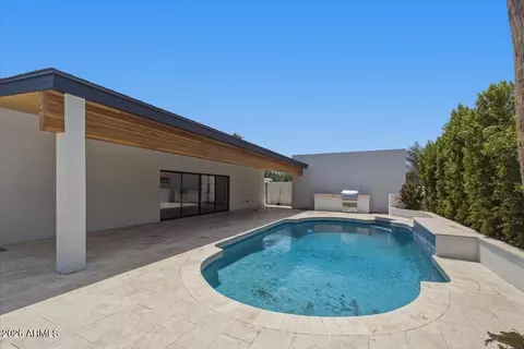 Exterior - 6050 E Hollyhock St, Phoenix, AZ 85018 photo 5 of 11