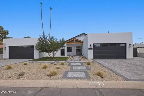 Exterior - 6050 E Hollyhock St, Phoenix, AZ 85018 photo 2 of 11