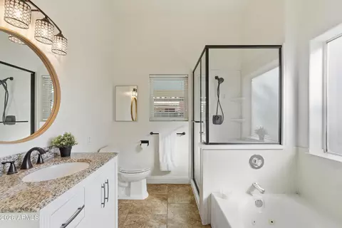 Bath - 1513 W Shellfish Dr, Gilbert, AZ 85233 photo 1 of 3