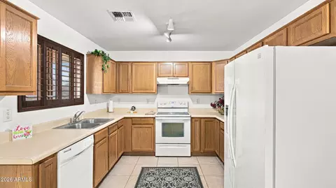 Kitchen - 3527 E Batten Rd, Eloy, AZ 85131 photo 1 of 3