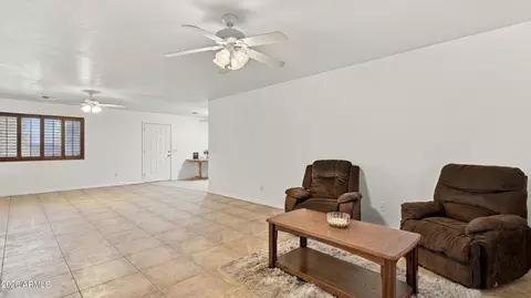 Living - 3527 E Batten Rd, Eloy, AZ 85131 photo 2 of 3