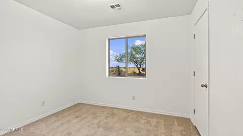Bedroom - 3527 E Batten Rd, Eloy, AZ 85131 photo 3 of 6