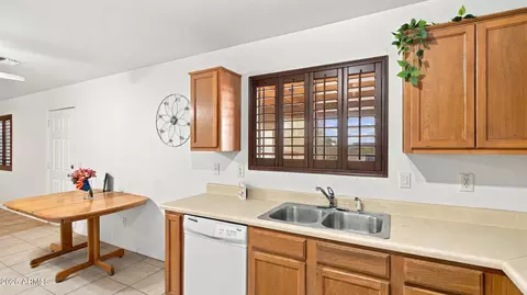 Kitchen - 3527 E Batten Rd, Eloy, AZ 85131 photo 3 of 3