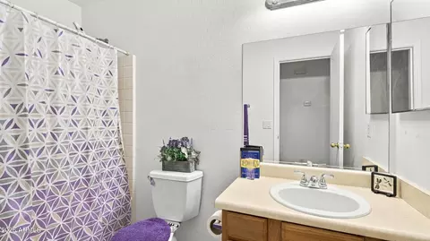 Bath - 3527 E Batten Rd, Eloy, AZ 85131 photo 1 of 1