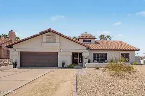 Exterior - 801 E Braeburn Dr, Phoenix, AZ 85022 photo 4 of 11