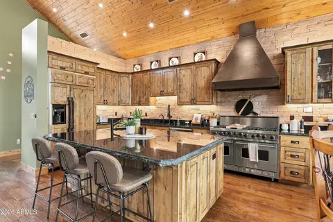 Kitchen - 2414 E Scarlet Bugler Cir, Payson, AZ 85541 photo 2 of 3