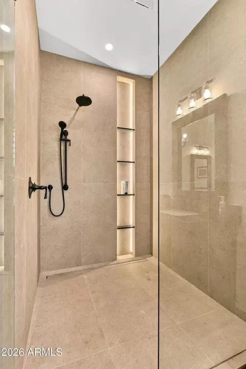 Bath - 2414 E Scarlet Bugler Cir, Payson, AZ 85541 photo 2 of 6