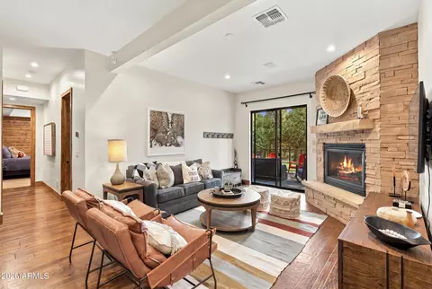 Living - 2414 E Scarlet Bugler Cir, Payson, AZ 85541 photo 3 of 4