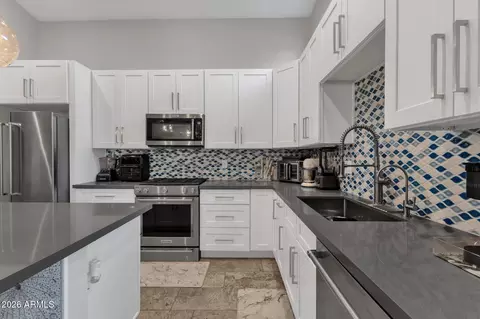 Kitchen - 2736 E Terrace Ave, Gilbert, AZ 85234 photo 2 of 4