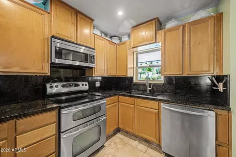 Kitchen - 2216 W Augusta Ave, Phoenix, AZ 85021 photo 2 of 3