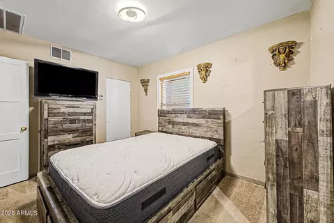 Bedroom - 2216 W Augusta Ave, Phoenix, AZ 85021 photo 6 of 9