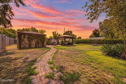 Exterior - 2216 W Augusta Ave, Phoenix, AZ 85021 photo 9 of 13