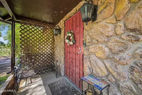 Exterior - 2216 W Augusta Ave, Phoenix, AZ 85021 photo 4 of 13