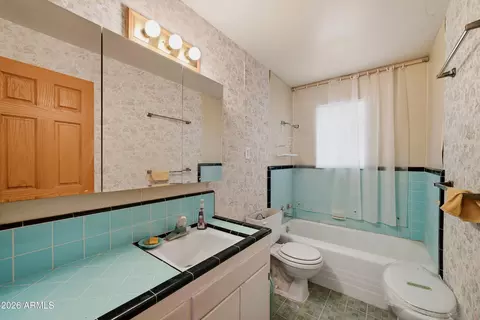 Bath - 1149 E 7th Pl, Mesa, AZ 85203 photo 1 of 2