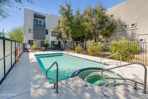 Exterior - 7841 N 21st Ave, Phoenix, AZ 85021 photo 4 of 11