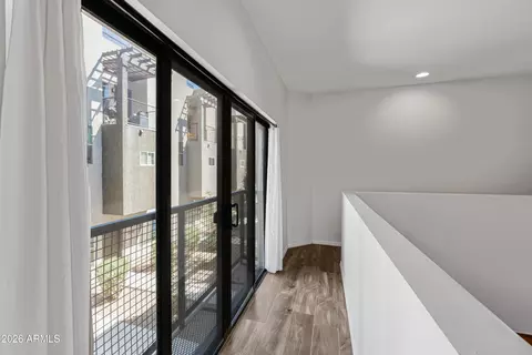Entry Way - 7841 N 21st Ave, Phoenix, AZ 85021 photo 2 of 3